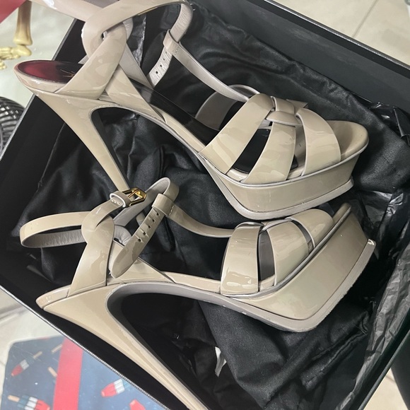 Saint laurent - Picture 2 of 7